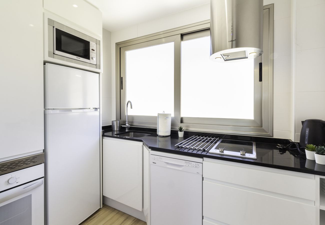 Ferienwohnung in Málaga - WintoWinRentals - Super Aussicht mit Terrasse neben dem Strand.