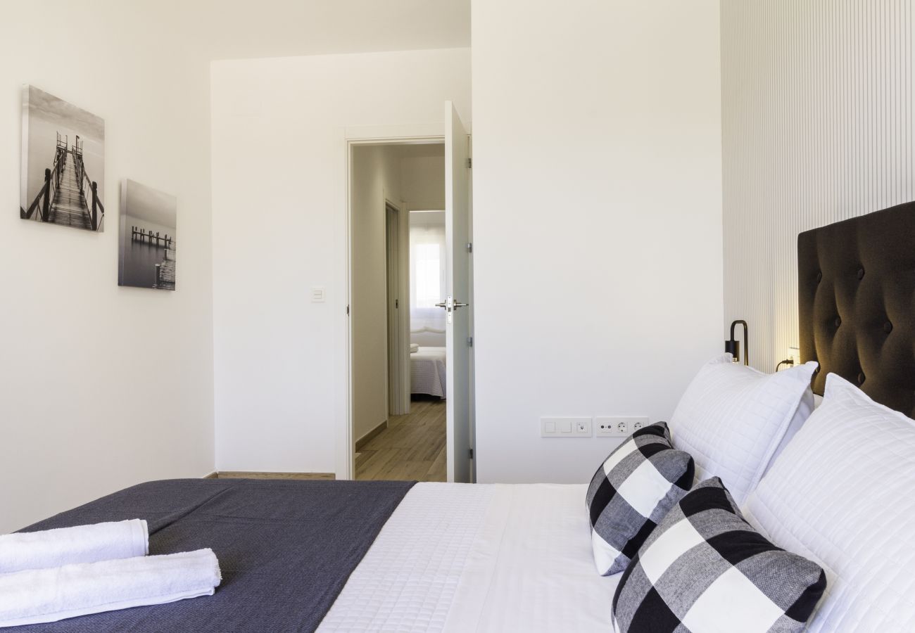 Ferienwohnung in Málaga - WintoWinRentals - Super Aussicht mit Terrasse neben dem Strand.