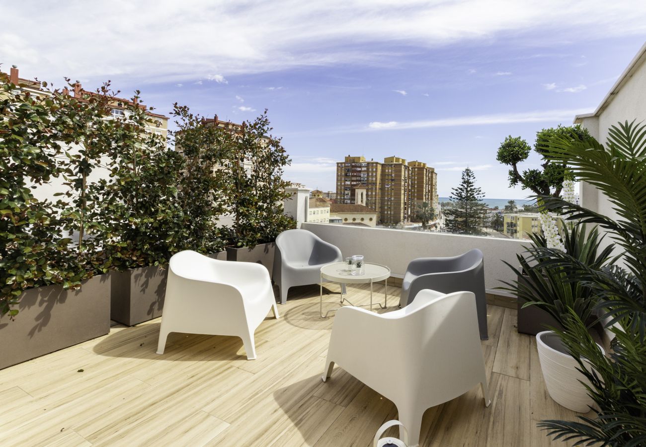 Ferienwohnung in Málaga - WintoWinRentals - Super Aussicht mit Terrasse neben dem Strand.