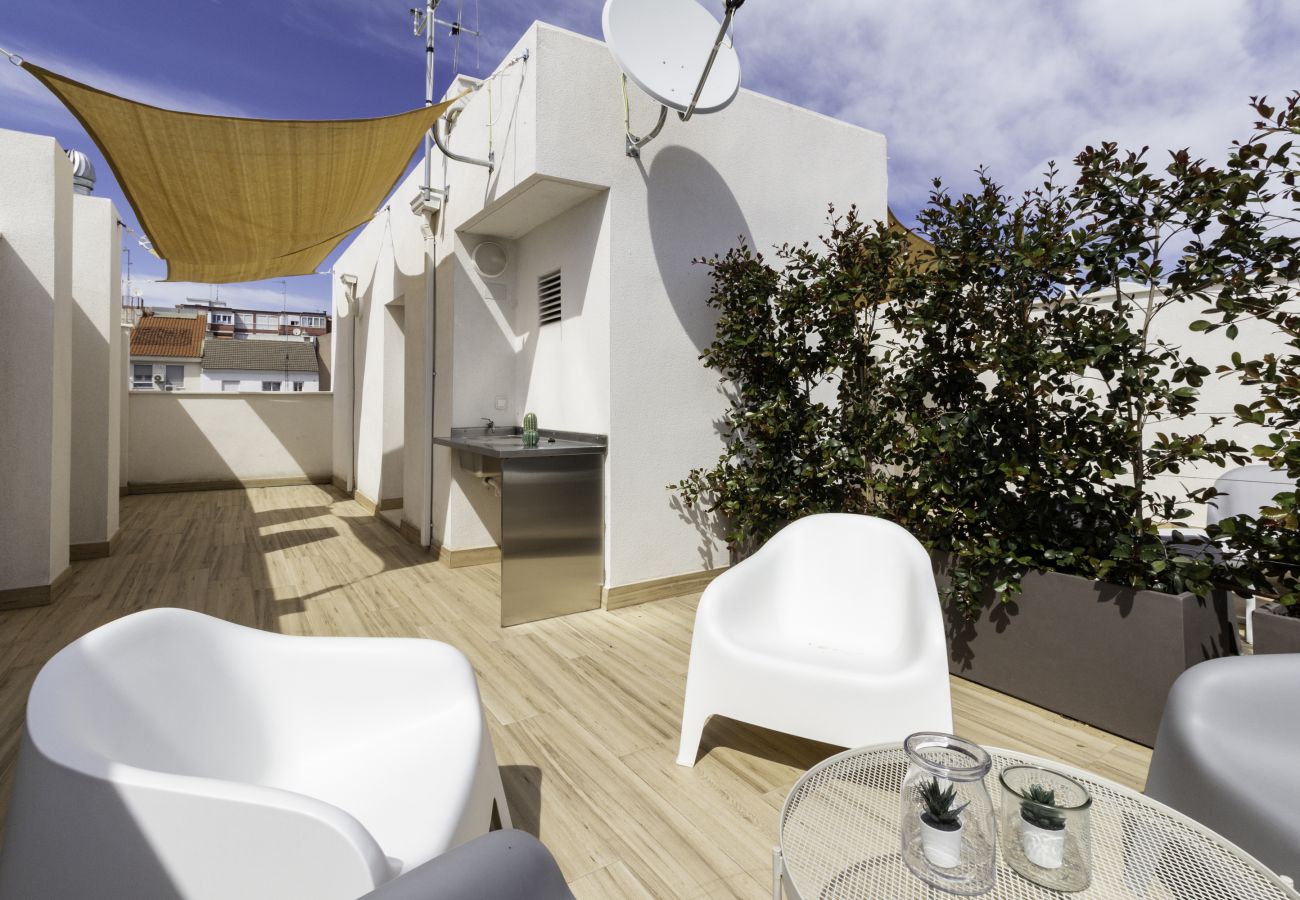 Ferienwohnung in Málaga - WintoWinRentals - Super Aussicht mit Terrasse neben dem Strand.
