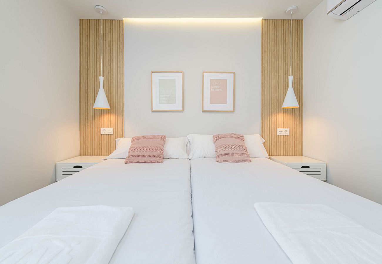 Ferienwohnung in Málaga - WintowinRentals Exklusives Penthouse in Strandnähe.