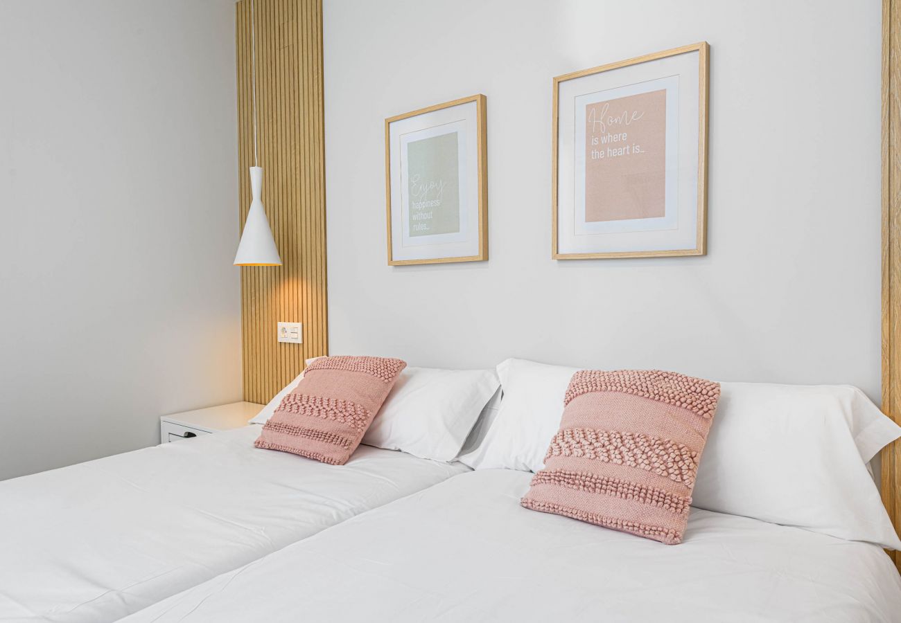 Ferienwohnung in Málaga - WintowinRentals Exklusives Penthouse in Strandnähe.