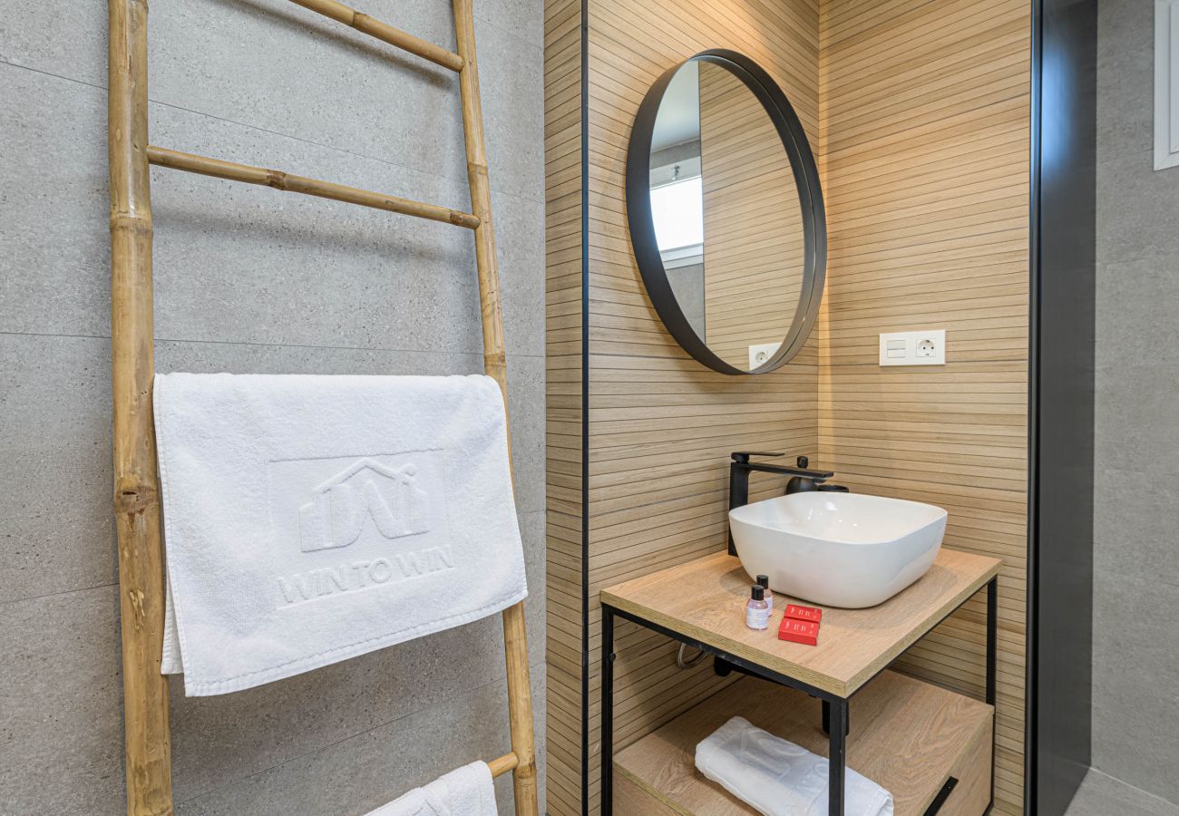 Ferienwohnung in Málaga - WintowinRentals Exklusives Penthouse in Strandnähe.