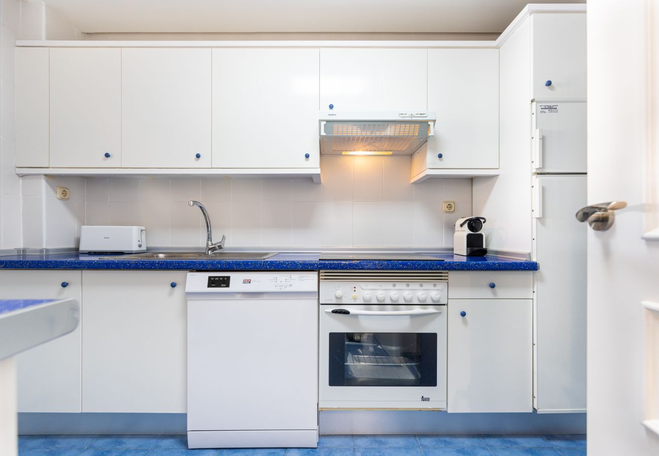 Ferienwohnung in Benalmádena - WintowinRentals Luxuswohnung mitten in Puerto Marina.