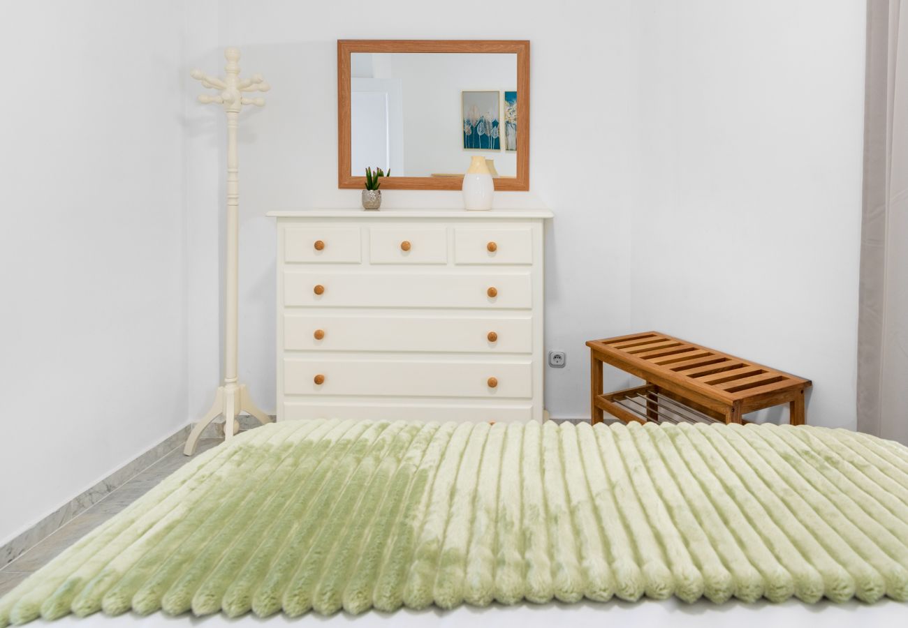 Ferienwohnung in Benalmádena - WintowinRentals Luxuswohnung mitten in Puerto Marina.