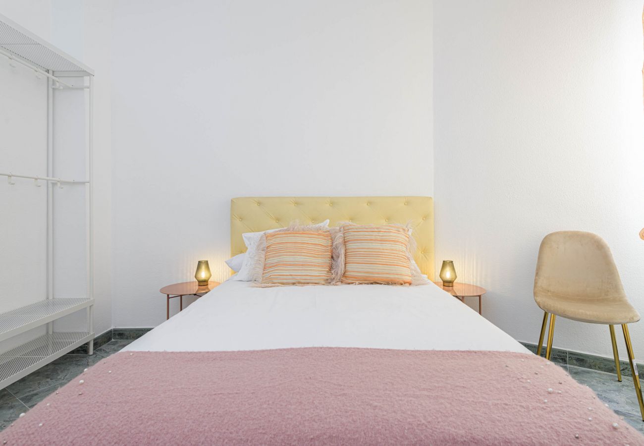 Ferienwohnung in Málaga - WintowinRentals Great Location in Soho Málaga