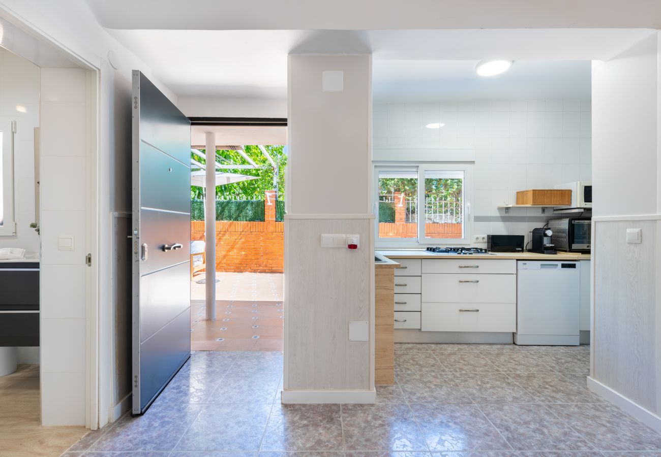 Doppelhaushälfte in Rincón de la Victoria - WintowinRentals Close to the beach, Private Terrace & Parking