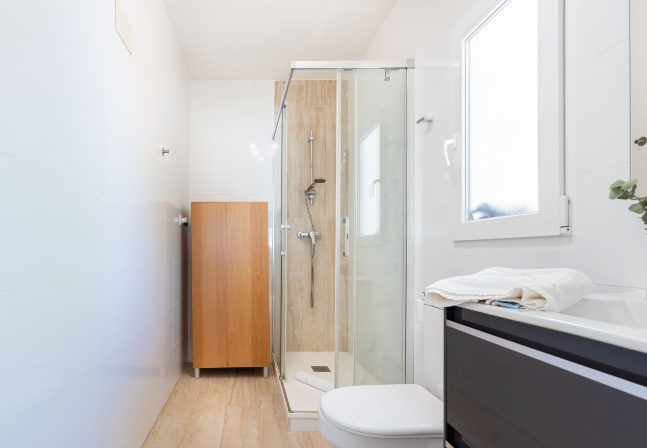 Doppelhaushälfte in Rincón de la Victoria - WintowinRentals Close to the beach, Private Terrace & Parking