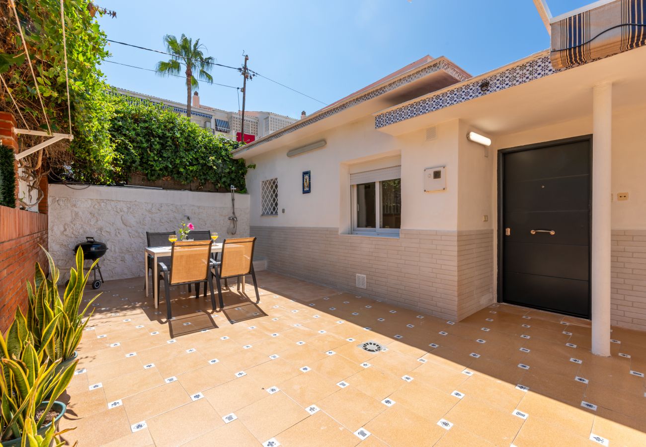 Doppelhaushälfte in Rincón de la Victoria - WintowinRentals Close to the beach, Private Terrace & Parking