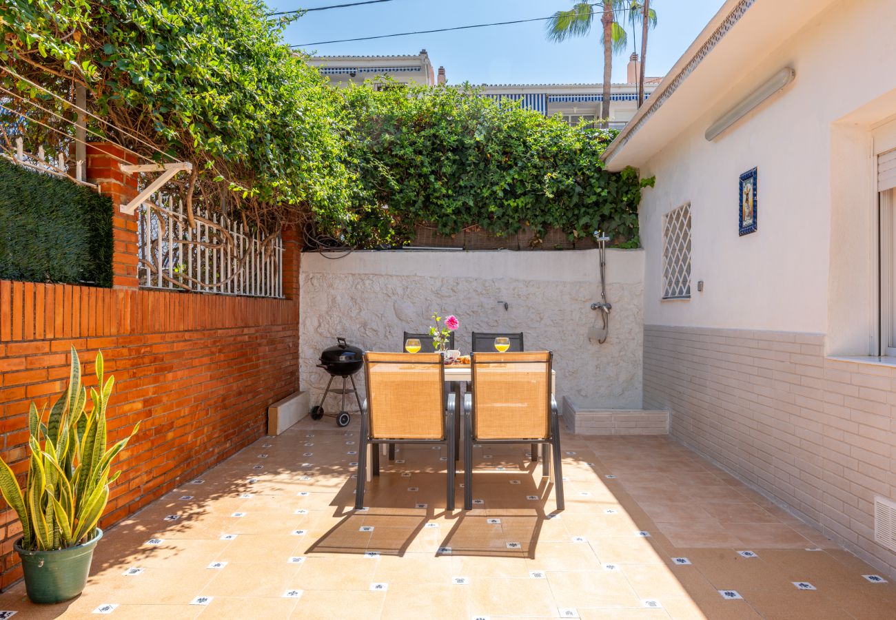 Doppelhaushälfte in Rincón de la Victoria - WintowinRentals Close to the beach, Private Terrace & Parking