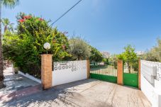 Stadthaus in Rincón de la Victoria - WintowinRentals Close to the beach, Private Terrace & Parking