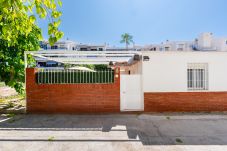Stadthaus in Rincón de la Victoria - WintowinRentals Close to the beach, Private Terrace & Parking