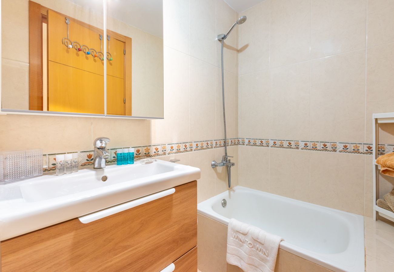 Ferienwohnung in Málaga - WintowinRentals Great Apartment, Amazing Location in Parque Mediterráneo