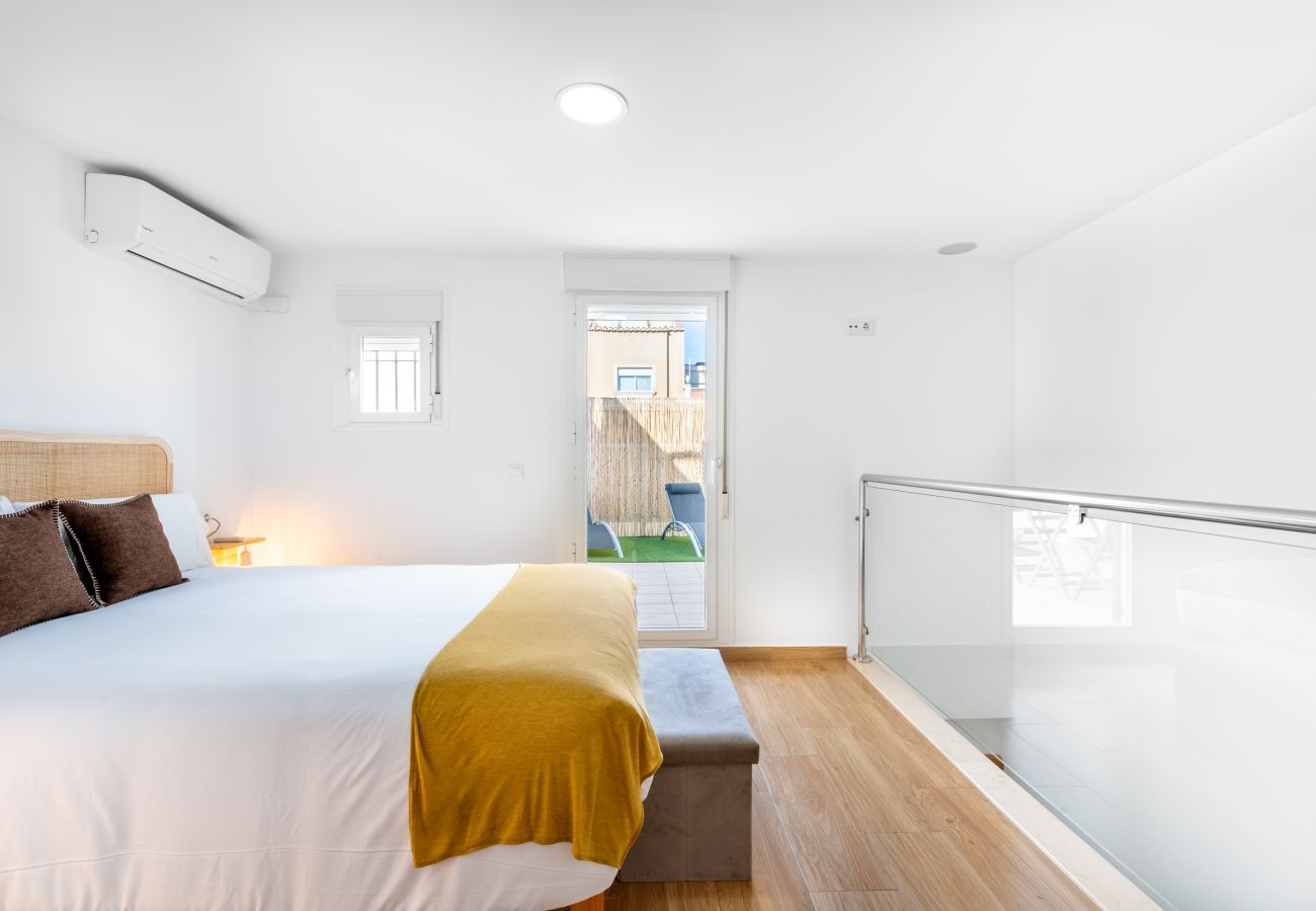 Doppelhaushälfte in Málaga - WintowinRentals Huelin House Terraza Chill out 2