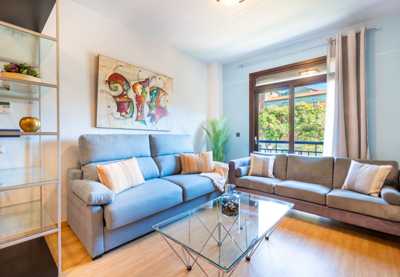 Ferienwohnung in Málaga - WintowinRenttals Cool Apartment in Lagunillas.