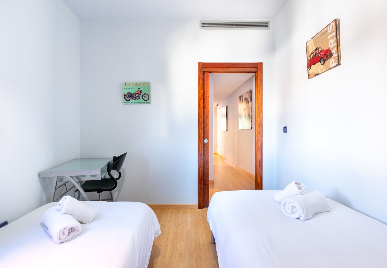 Ferienwohnung in Málaga - WintowinRenttals Cool Apartment in Lagunillas.