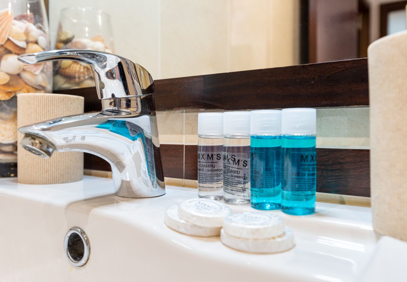 Ferienwohnung in Torre de Benagalbon - WintowinRentals Relax, Playa, Wifi & Parking