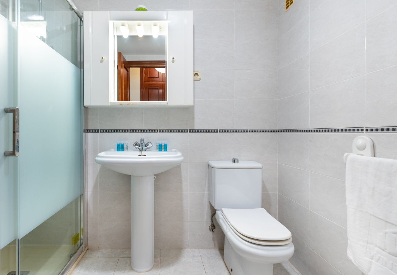 Ferienwohnung in Rincón de la Victoria - WintowinRentals 1st Line Beach, Parking and WIFI