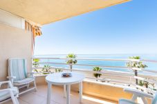 Ferienwohnung in Rincón de la Victoria - WintowinRentals 1st Line Beach, Parking and WIFI