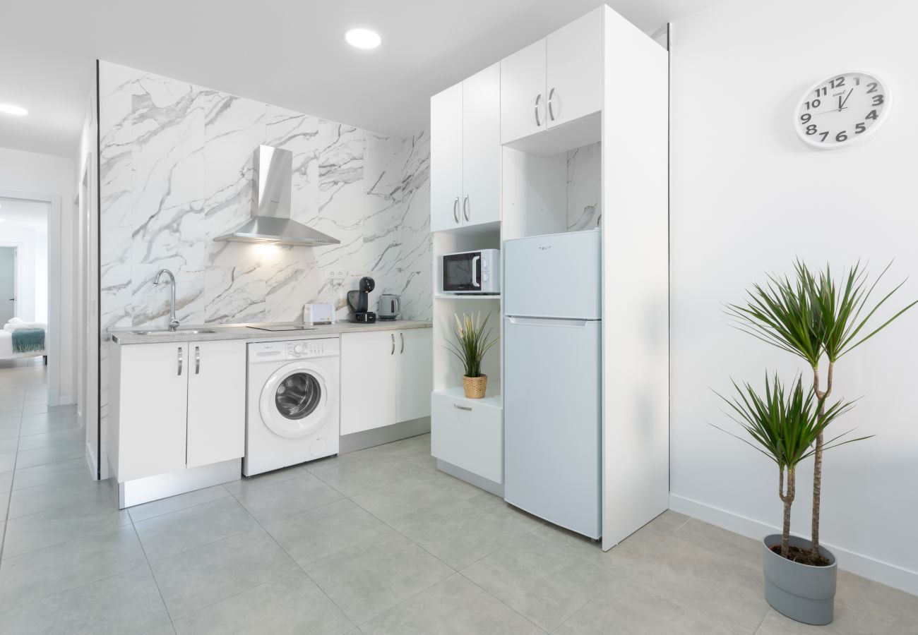 Ferienwohnung in Málaga - WintowinRentals Altamira Suites hohes Stockwerk