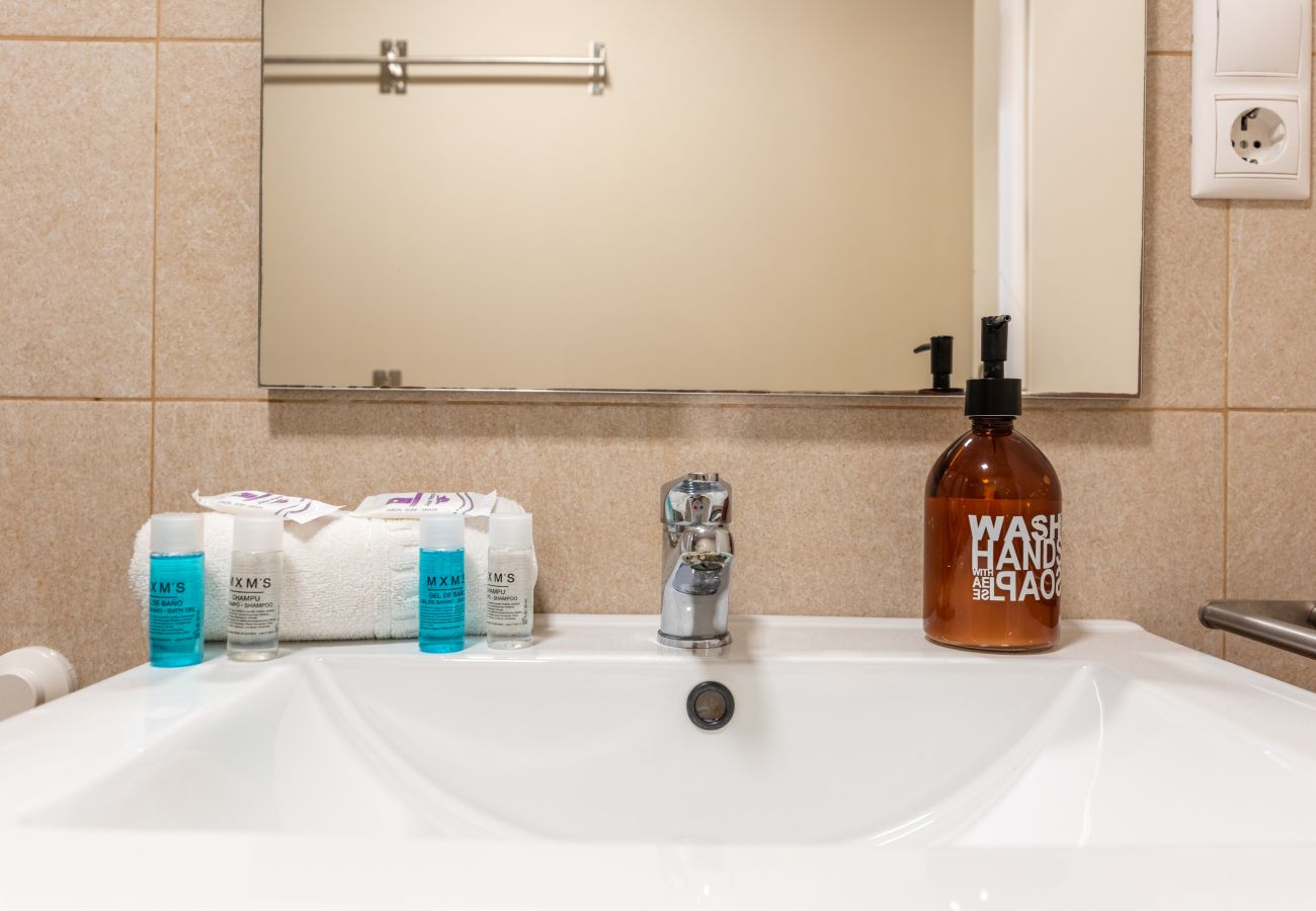 Ferienwohnung in Málaga - WintowinRentals Cozy newly renovated apartment in Malaga