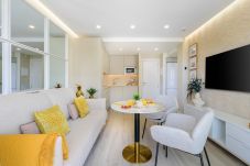 Ferienwohnung in Torremolinos - WintowinRentals Exklusive Ferienwohnung im Hotel Ocean House mit Pool und Strandzugang