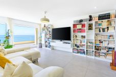 Ferienwohnung in Rincón de la Victoria - WintowinRentals Super-Penthouse direkt am Strand