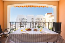 Ferienwohnung in Torre de Benagalbon - WintowinRentals Seaside Apartment in Torre de Benagalbón