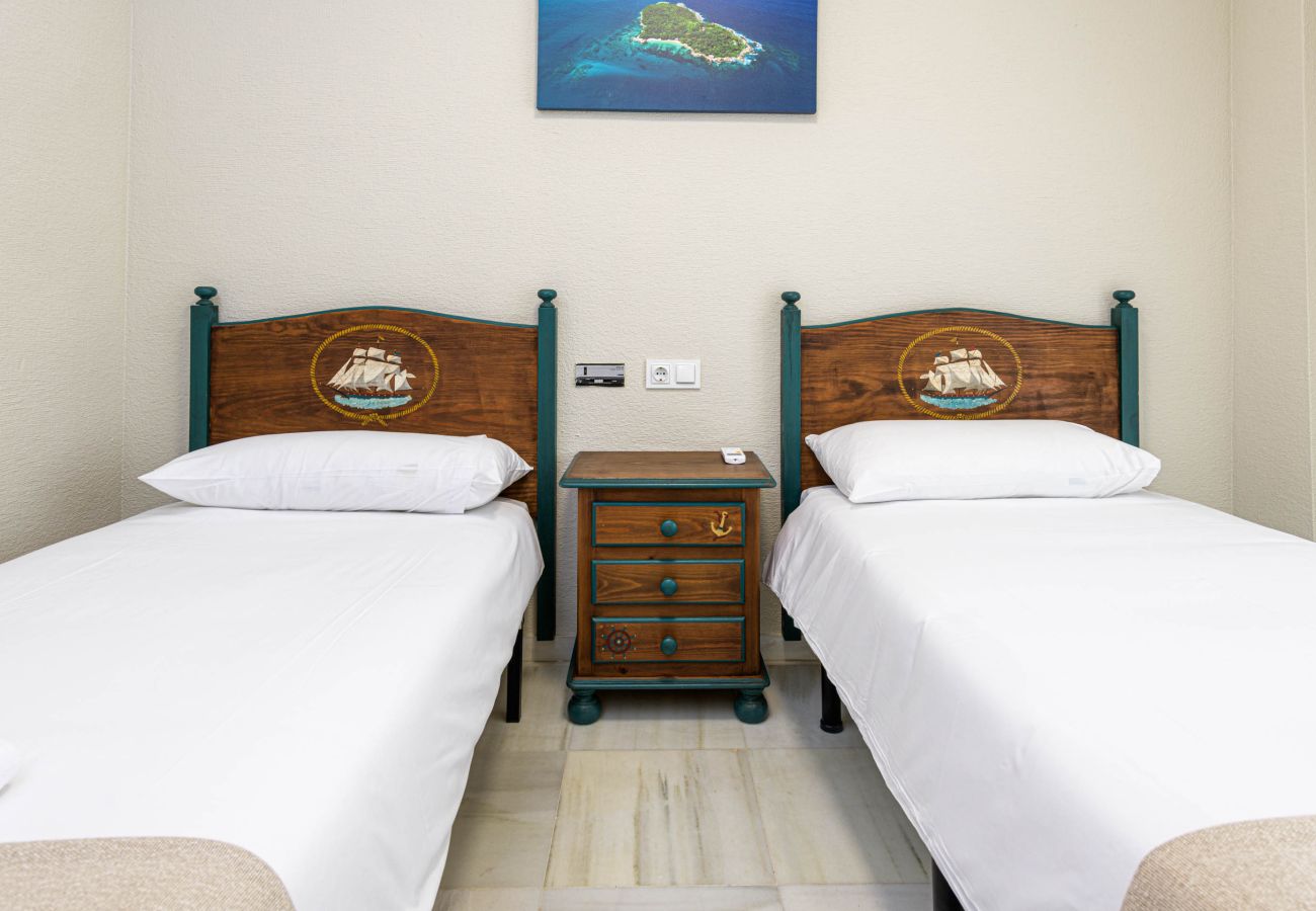 Ferienwohnung in Rincón de la Victoria - WintowinRentals Ferienwohnung direkt am Meer mit spektakulärer Aussicht