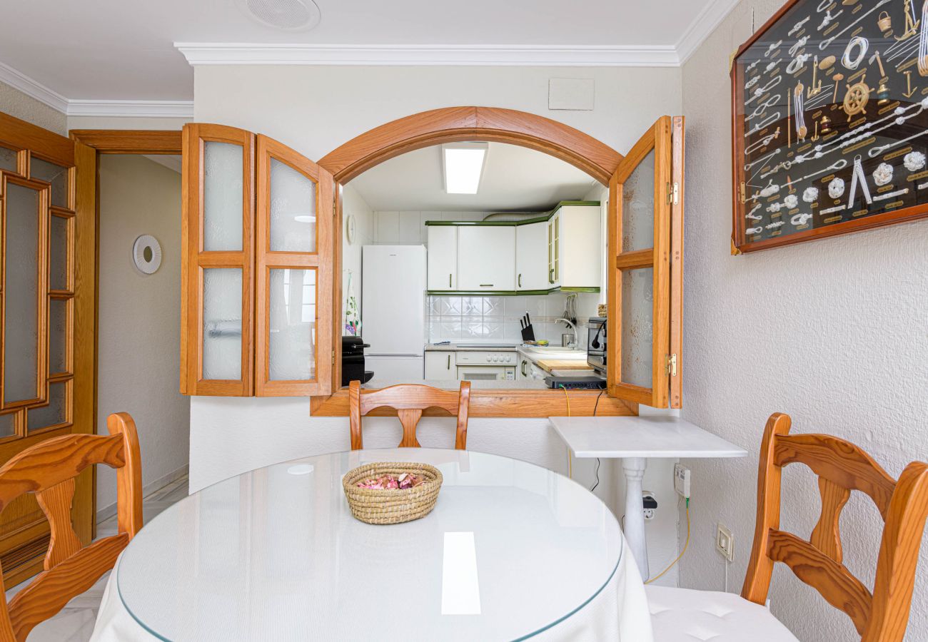 Ferienwohnung in Rincón de la Victoria - WintowinRentals Ferienwohnung direkt am Meer mit spektakulärer Aussicht