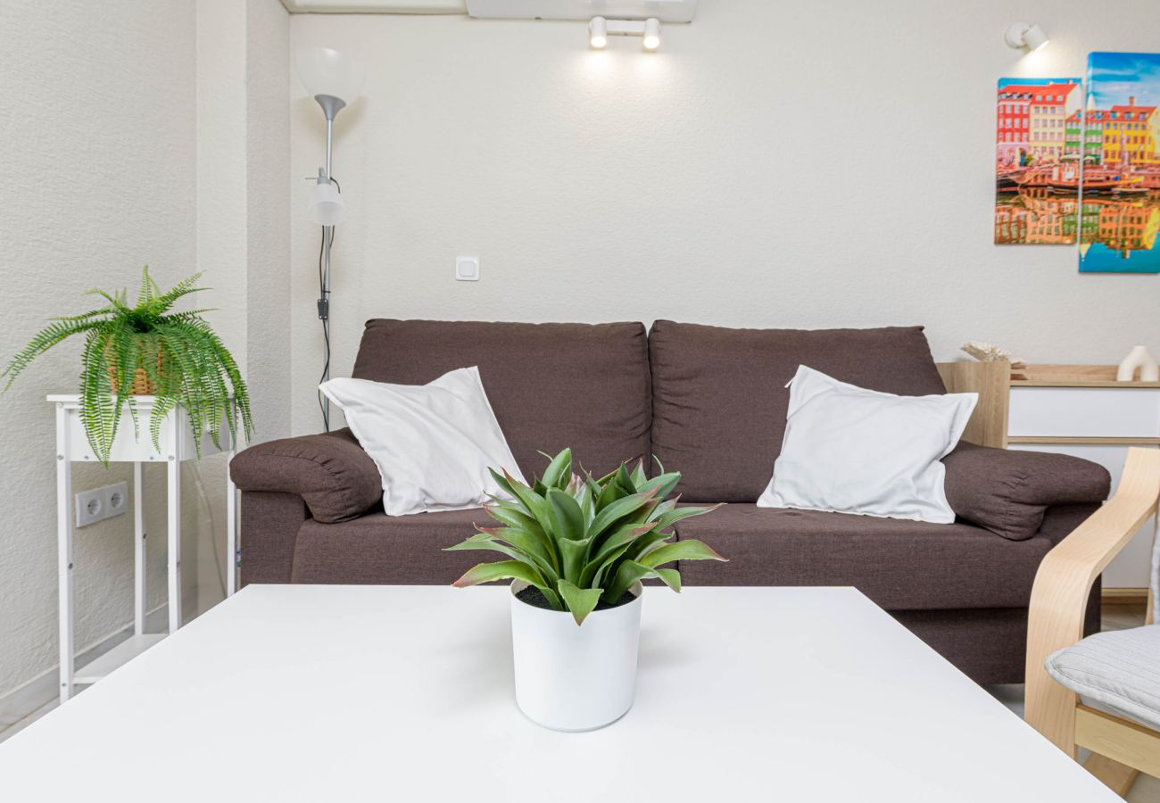 Ferienwohnung in Rincón de la Victoria - WintowinRentals Ferienwohnung direkt am Meer mit spektakulärer Aussicht