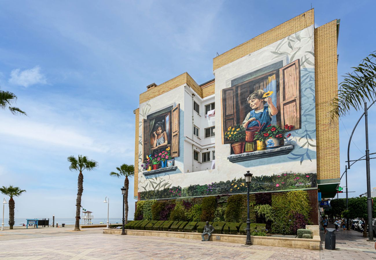 Ferienwohnung in Rincón de la Victoria - WintowinRentals Ferienwohnung direkt am Meer mit spektakulärer Aussicht