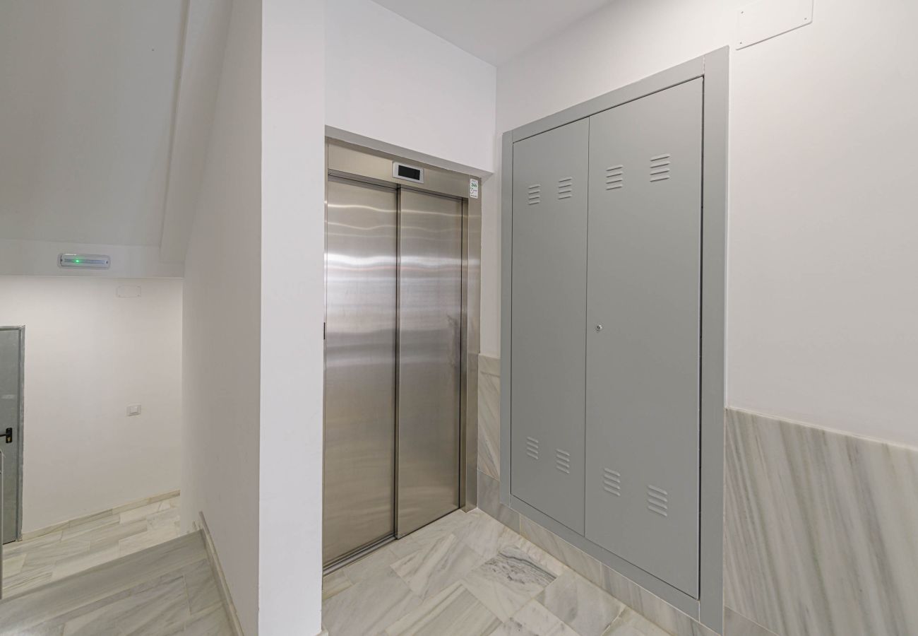 Ferienwohnung in Rincón de la Victoria - WintowinRentals Penthouse mit Privater Terrasse im Zentrum von Rincón de la Victoria