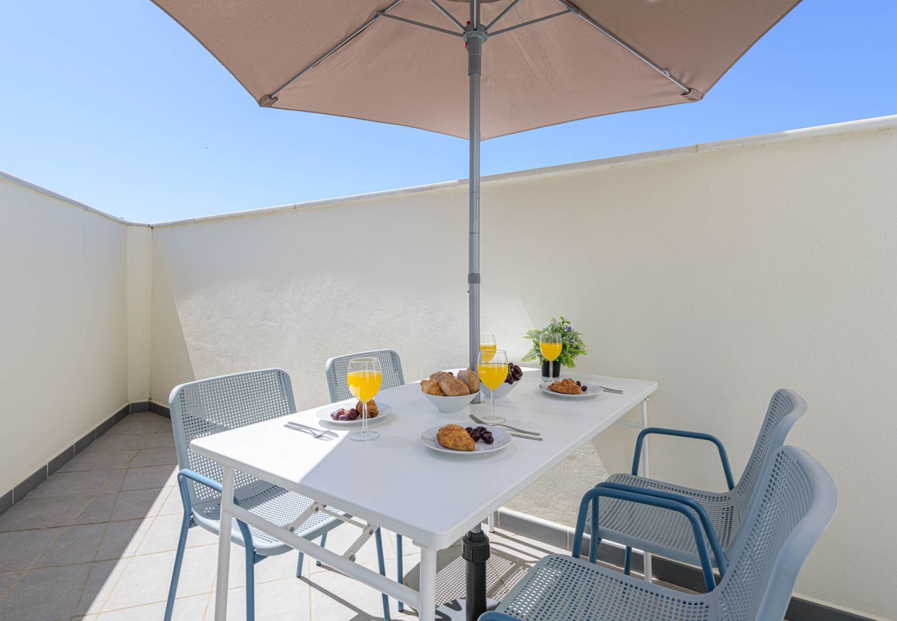 Ferienwohnung in Rincón de la Victoria - WintowinRentals Penthouse mit Privater Terrasse im Zentrum von Rincón de la Victoria