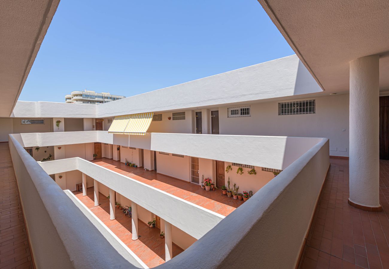 Ferienwohnung in Fuengirola - WintowinRentals Zentrale Ferienwohnung nur 3 Minuten vom Strand in Fuengirola entfernt