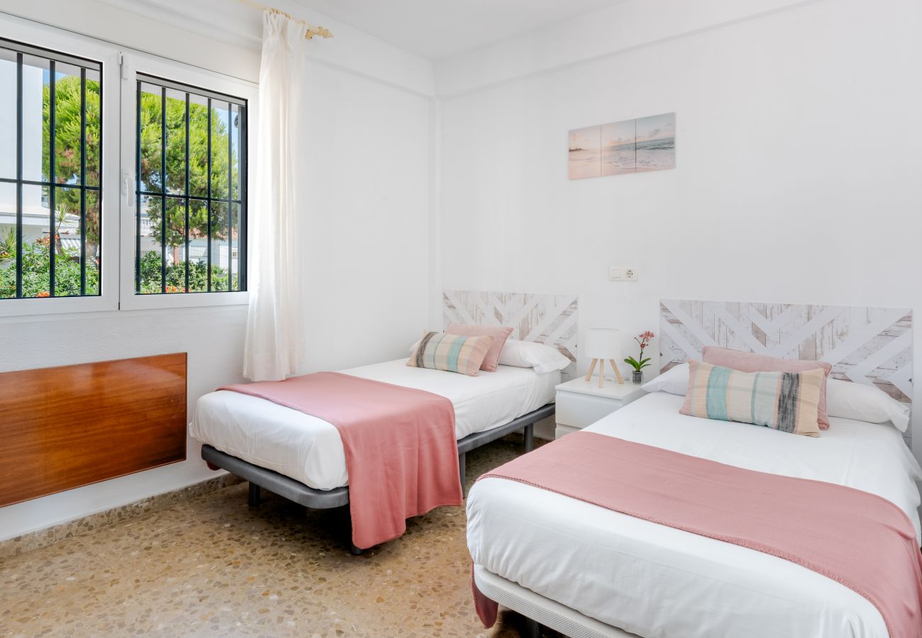 Ferienhaus in Rincón de la Victoria - WintowinRentals Maison en bord de mer avec jardin privé