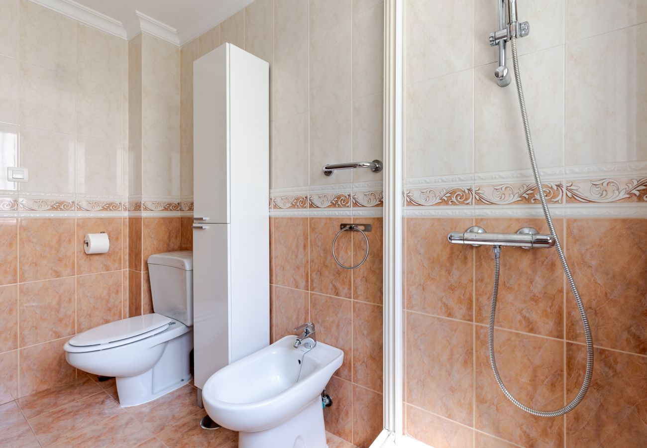 Ferienhaus in Rincón de la Victoria - WintowinRentals Maison en bord de mer avec jardin privé