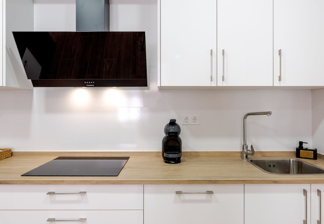 Ferienwohnung in Málaga - WintowinRentals Helle und moderne Ferienwohnung in der Nähe vom Strand von Huelin