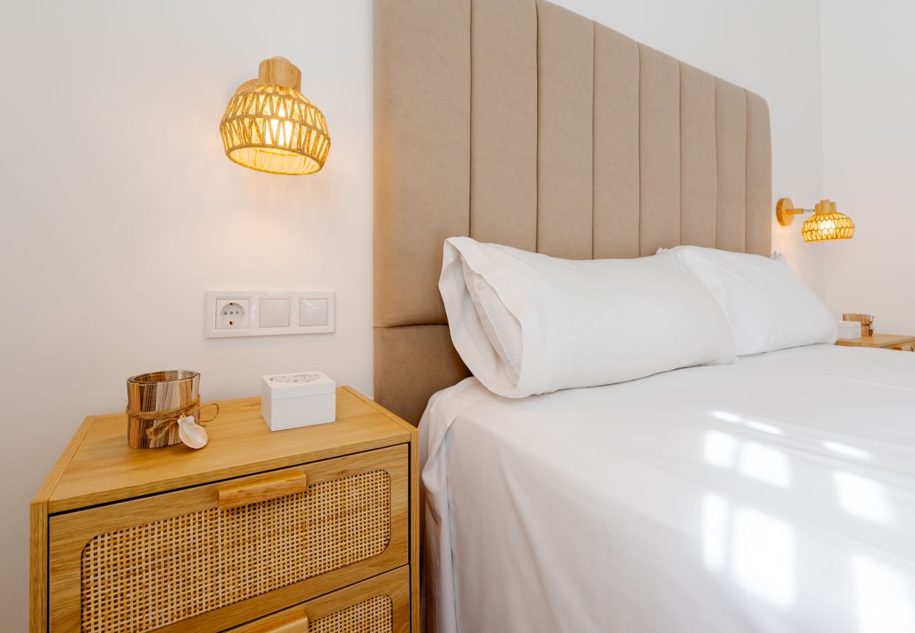 Ferienwohnung in Málaga - WintowinRentals Helle und moderne Ferienwohnung in der Nähe vom Strand von Huelin