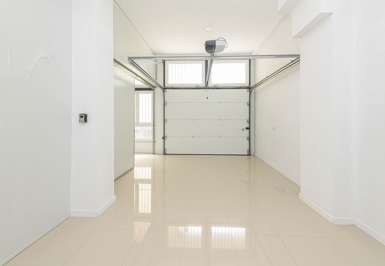 Ferienwohnung in Málaga - WintowinRentals Renoviertes Loft mit Garage neben dem Strand von Huelin Ferienwohnung in Málaga - WintowinRentals Renoviertes Loft mit Garage neben dem Strand von Huelin