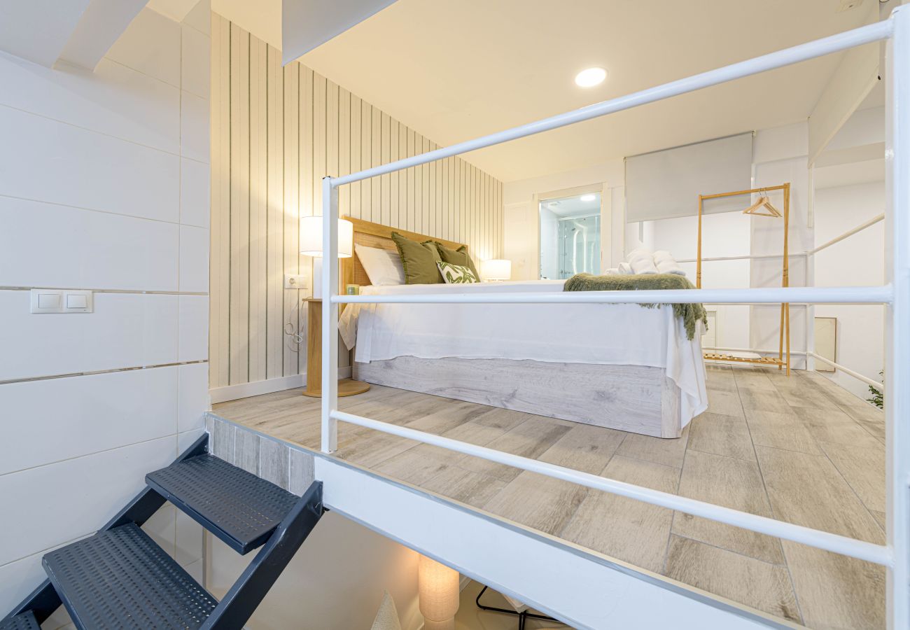 Ferienwohnung in Málaga - WintowinRentals Renoviertes Loft mit Garage neben dem Strand von Huelin Ferienwohnung in Málaga - WintowinRentals Renoviertes Loft mit Garage neben dem Strand von Huelin