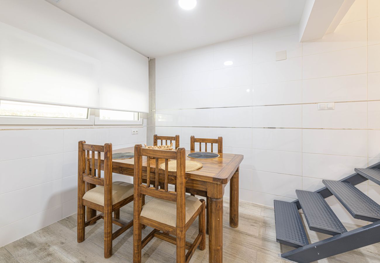 Ferienwohnung in Málaga - WintowinRentals Renoviertes Loft mit Garage neben dem Strand von Huelin Ferienwohnung in Málaga - WintowinRentals Renoviertes Loft mit Garage neben dem Strand von Huelin