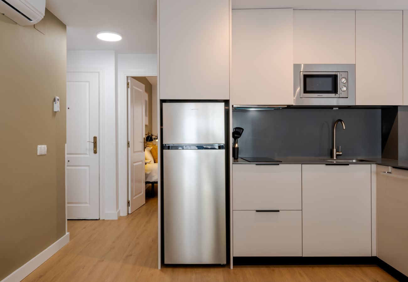 Ferienwohnung in Málaga - WintowinRentals Modernes Apartment mit privatem Innenhof in Málaga