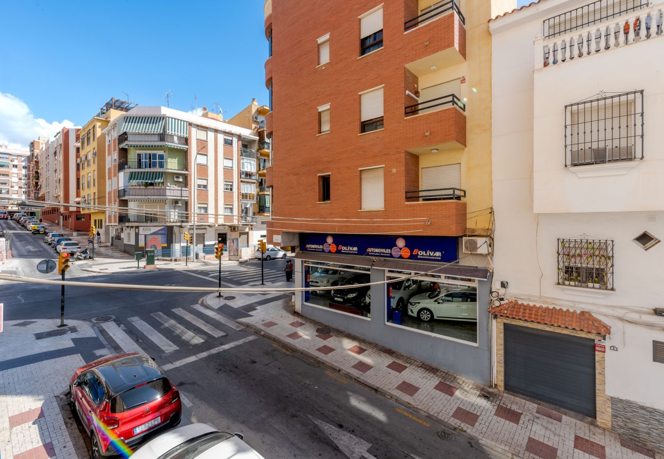 Ferienwohnung in Málaga - WintowinRentals Modernes Apartment mit privatem Innenhof in Málaga