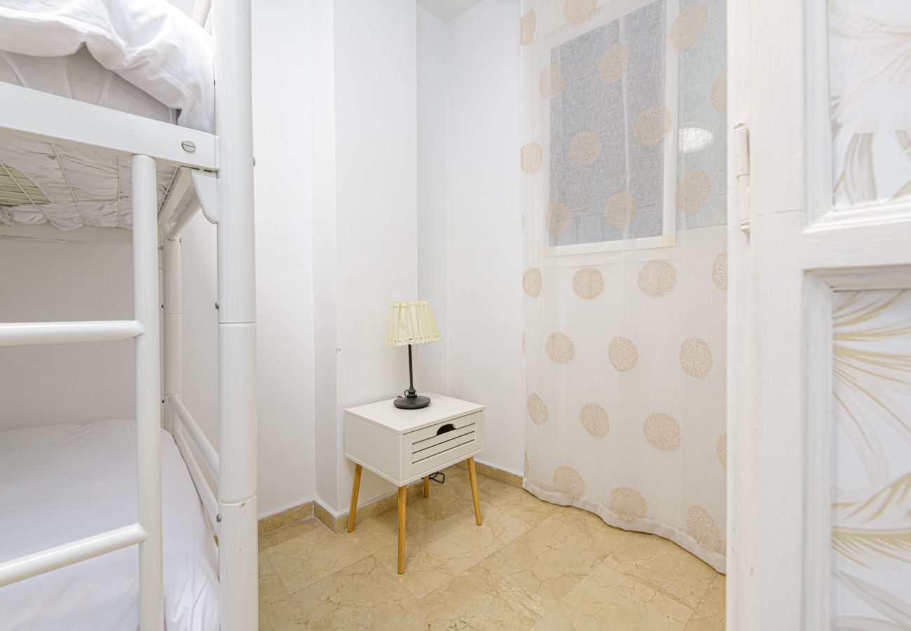 Ferienwohnung in Rincón de la Victoria - WintowinRentals Home Sweet Beach – 2 Schlafzimmer mit Terrasse in Strandnähe (Playa del Rincón)