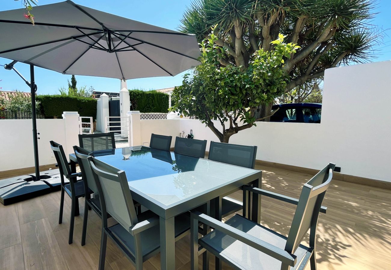 Doppelhaushälfte in Rincón de la Victoria - WintowinRentals Exklusives Familienchalet Mit Terrassen Und Strand In Der Nähe In Torre de Benagalbón