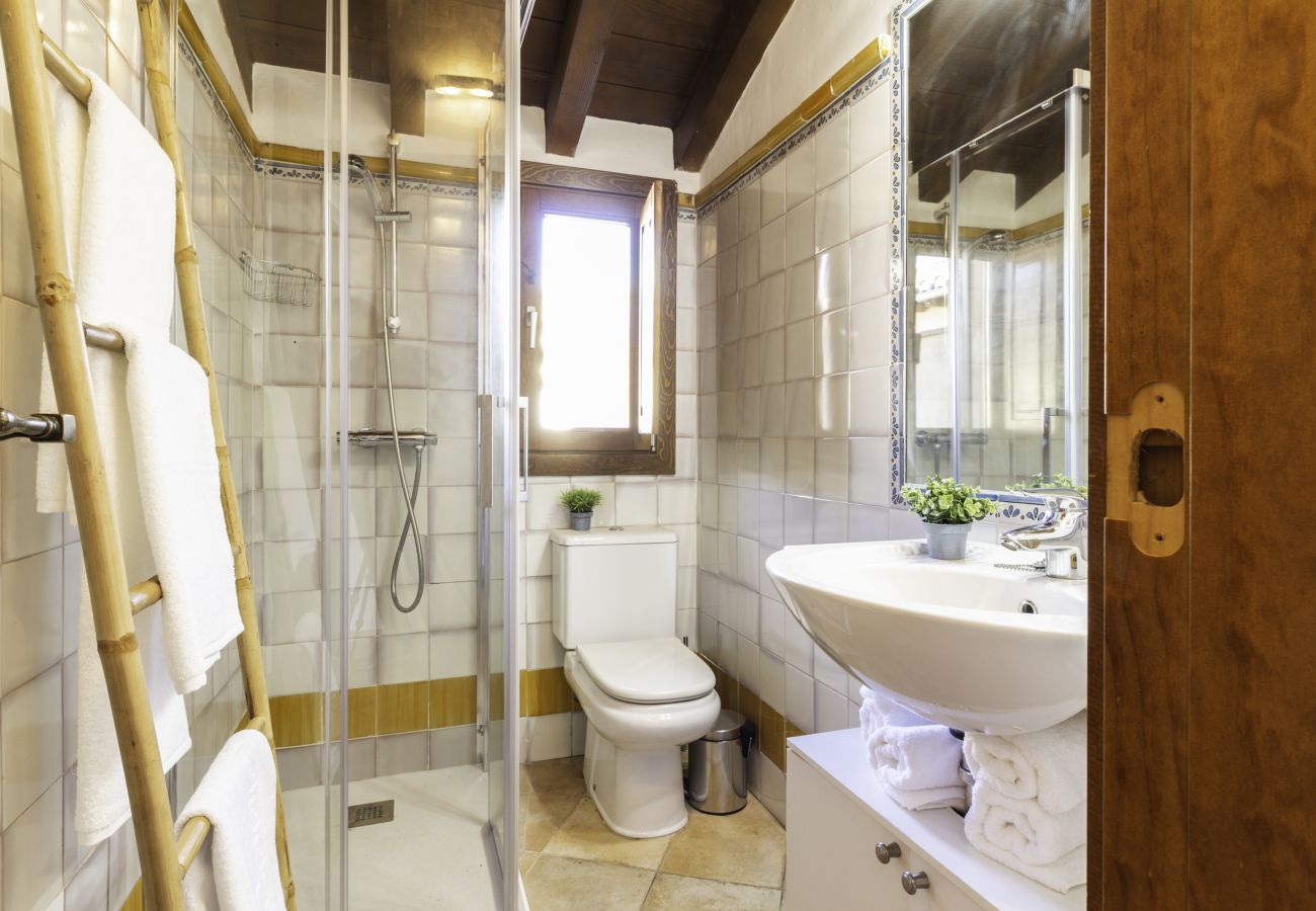 Ferienwohnung in Granada - WintowinRentals Fabelhaftes Penthouse mit Terrasse im Herzen von Granada