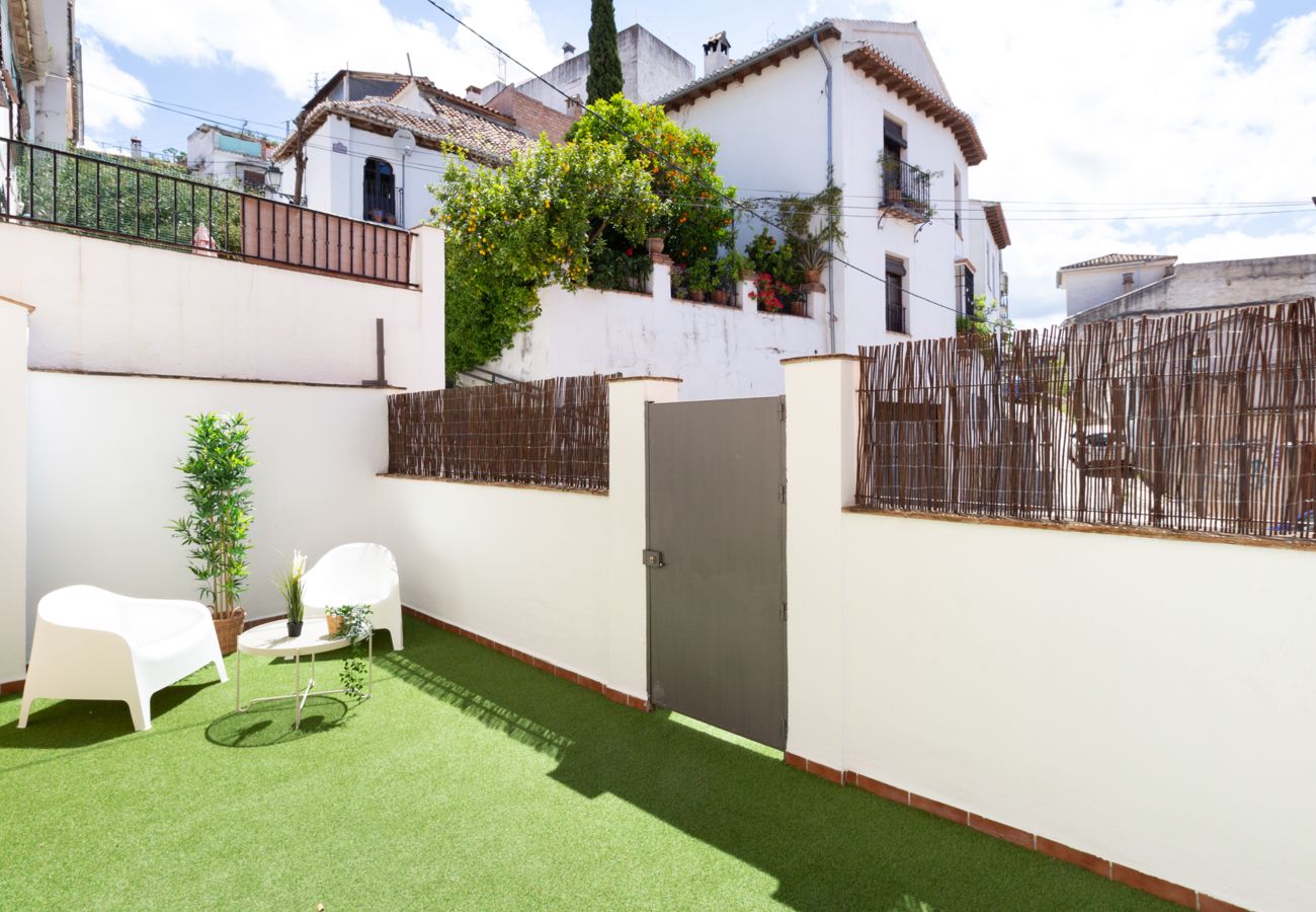Ferienwohnung in Granada - WintowinRentals Gemütliche Wohnung mit privatem Innenhof neben dem Albaicín