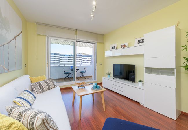 Ferienwohnung in Málaga - WintowinRentals SkyView Teatinos: Terrace, Bright & Open Views