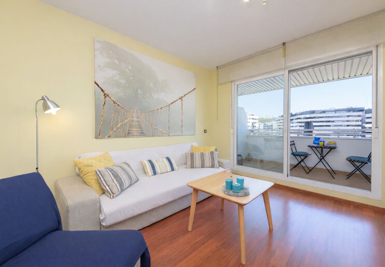 Ferienwohnung in Málaga - WintowinRentals SkyView Teatinos: Terrace, Bright & Open Views